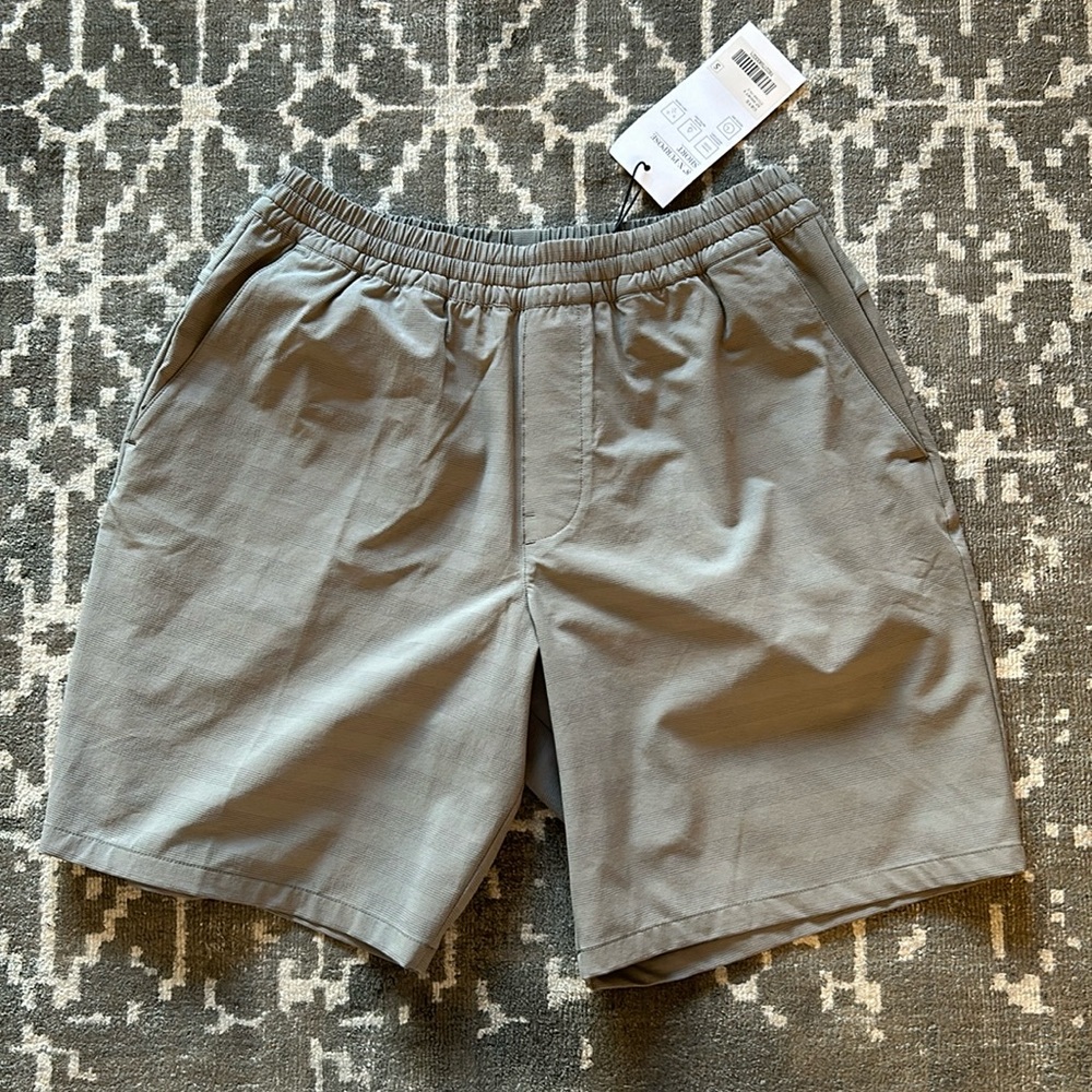 Hill City 8” X-Purpose Short. Size S.  Grey with tonal stripes.